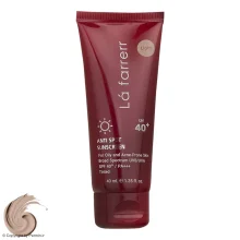 کرم ضد آفتاب و ضد لک رنگی لافارر SPF40-Light مناسب پوست‌ چرب حجم 40 میلی‌لیتر