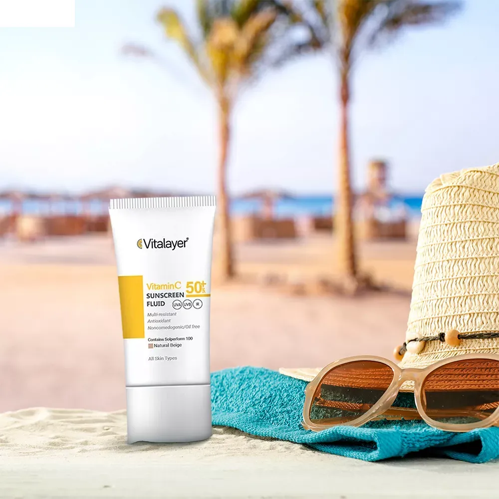 کرم ضد آفتاب رنگی ویتالیر، SPF 50، مدل ویتامین سی، ‌مناسب انواع پوست با تنالیته متوسط و حجم 50 میلی‌لیتر، ضد آب، مرطوب‌کننده، غیر کومدون‌زا، محافظت‌کننده در برابر اشعه‌های UVA و UVB، ویتامین C و آنتی اکسیدان، با ماندگاری 2 ساعته
